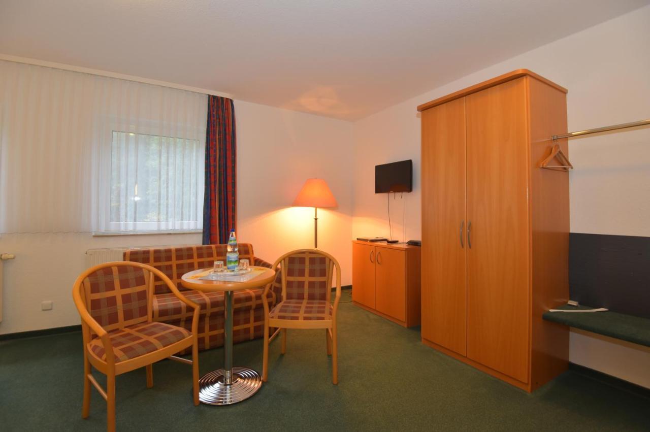 Hotel Am Wald -Garni- Elgersburg Exterior foto